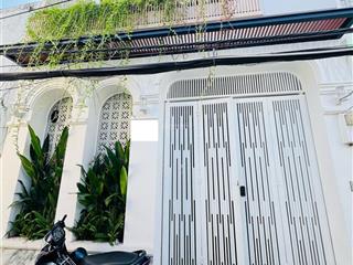 Nhà phố hiện đại full nội thất phường tân phú  ngang 5,5 dài 15  chỉ 8ty9