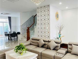 Cho thuê villa vừa hoàn thành nội thất mới keng liền kề phú mỹ hưng