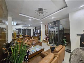 Phân lô nguyễn hy quang, 2 tô tô tránh, vỉa hè 2m, nhà đẹp, kinh doanh sầm uất,full nội thất,69m2