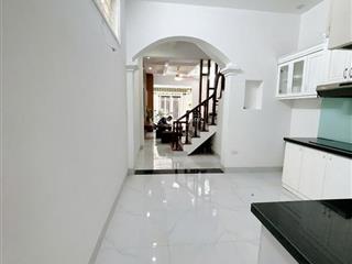 Bán nhà quan hoa cầu giấy, ô tô đỗ cửa, kinh doanh, ô chờ thang máy, 47m2, 4 tầng, 12.9 tỷ