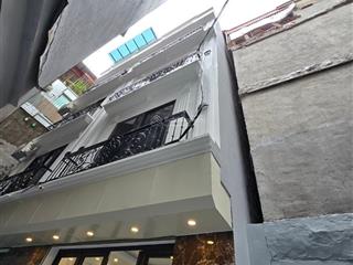 Bán nhà tôn đức thắng đống đa, lô góc, nhà xây mới, ngõ thông, 50m ra phố, 32m2, 5 tầng, 9,1 tỷ