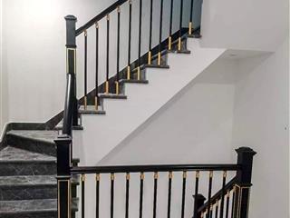 Nhà tôi cho thuê nhà mới, lô góc, 115m2_ 4T; vỉa hè, Giảng Võ-46 Tr