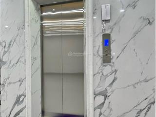 Chính chủ cho thuê nhà căn góc, đẹp, thang máy, 143m2, 4t kd, vp, nhà hàng, hoàng văn thái  47tr