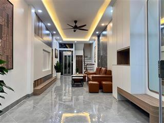 Siêu phẩm 6 tầng thang máy ngõ chợ khâm thiên đống đa tiên ích ngập tràn dt45m mt 3,4m giá 13,8 tỷ