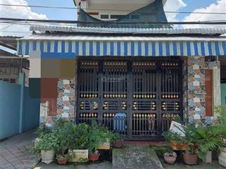 Nhà 1 trệt 1 lầu và 5 phòng trọ đang cho thuê gần chợ, an phú tây  tphcm