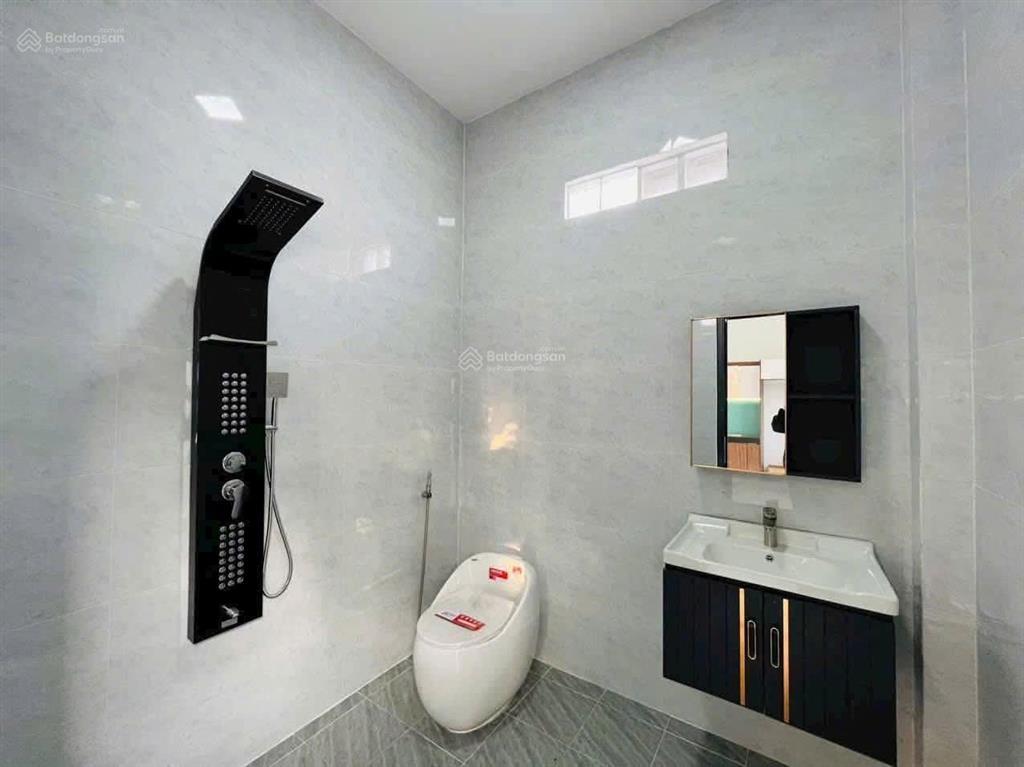 Bán nhà sân vườn cấp 4 siêu rộng thoáng 3pn hương lộ 11, shr 220m2