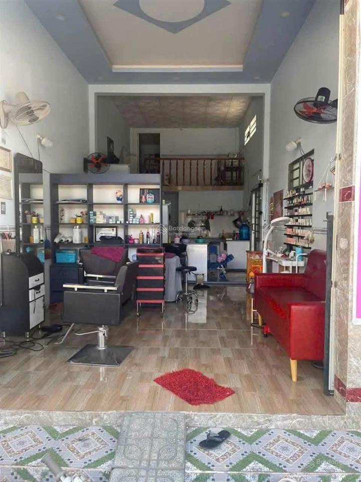 Bán gấp dãy trọ 10x35m, có 20 phòng + 2 kiot thu nhập 42tr ngay kcn tân tạo, gần aeon