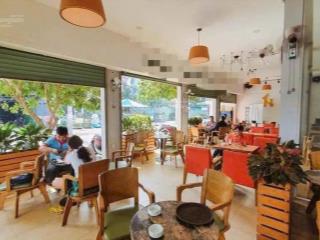 Chính chủ bán căn góc 2 mặt tiền đang kinh doanh cafe dt cho thuê 32 triệu/tháng 227m2