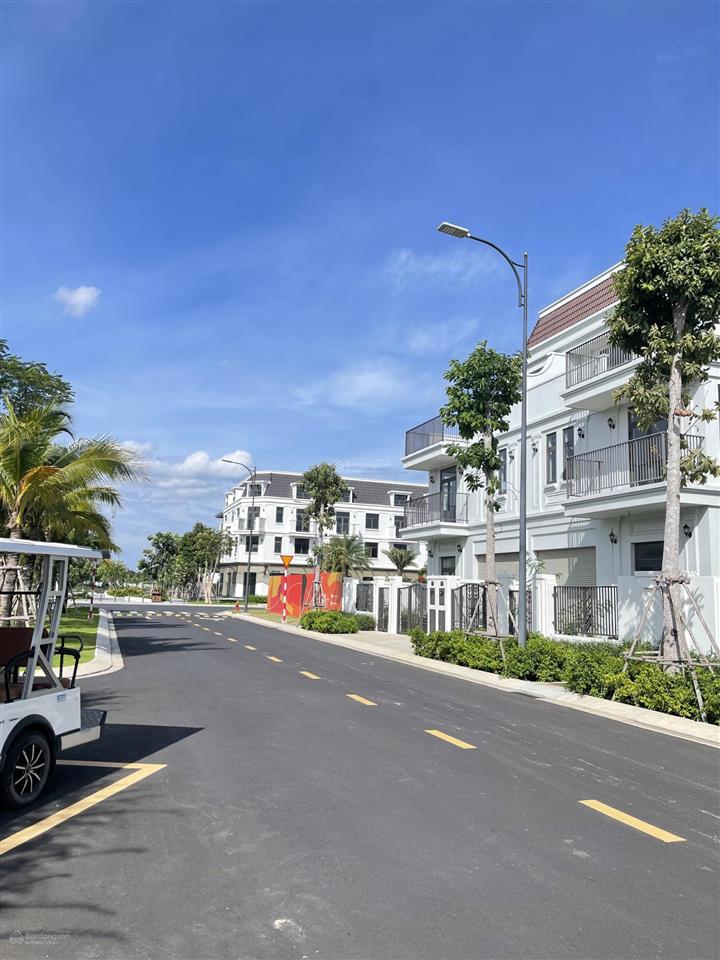 Bán nhà phố đã có sổ (87,5m)1 trệt 3 lầu đã hoàn thiện cơ bản la vida vũng tàu