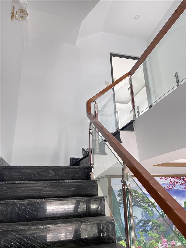 Bán nhà phố đã có sổ (87,5m)1 trệt 3 lầu đã hoàn thiện cơ bản la vida vũng tàu