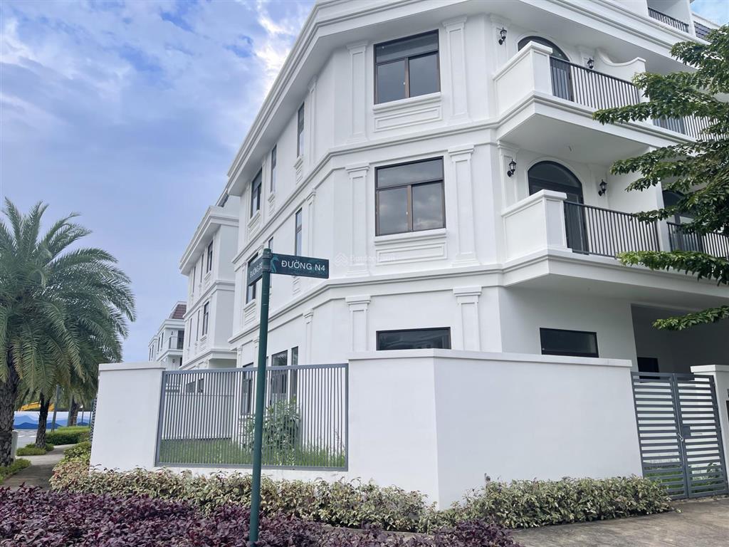 Bán nhà phố đã có sổ (87,5m)1 trệt 3 lầu đã hoàn thiện cơ bản la vida vũng tàu