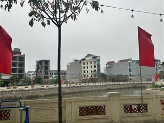 Chdv lai xá, hoài đức 11pkk 27tr
55m 6tầng thang máy.
sẵn 10pkk + ngăn nhẹ thêm 1pkk tầng 1 sẵn bếp