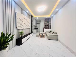 NHÀ ĐẸP Ở LUÔN TRẦN QUỐC VƯỢNG  - THOÁNG TRƯỚC SAU - NGÕ 3 GÁC PHÓNG - GẦN PHỐ - NỘI THẤT
