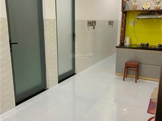 Bán nhà mặt tiền đường xóm cát .