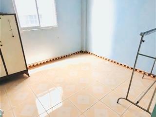Nhà 1/2 căn 2 phòng ngủ giá rẻ bình thạnh
