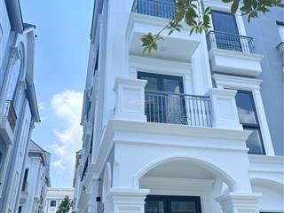 Biệt thự cho thuê giá rẻ nhất, 30 triệu 200m2 gần hồ tại vinhomes grand park, thủ đức, tp.hcm