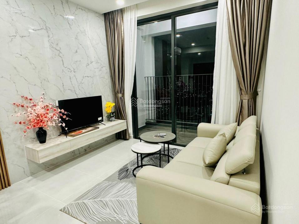 Chủ gửi bán gấp căn hộ cao cấp khu emerald 2pn + 2wc + 1 kho khu đô thị celadon city