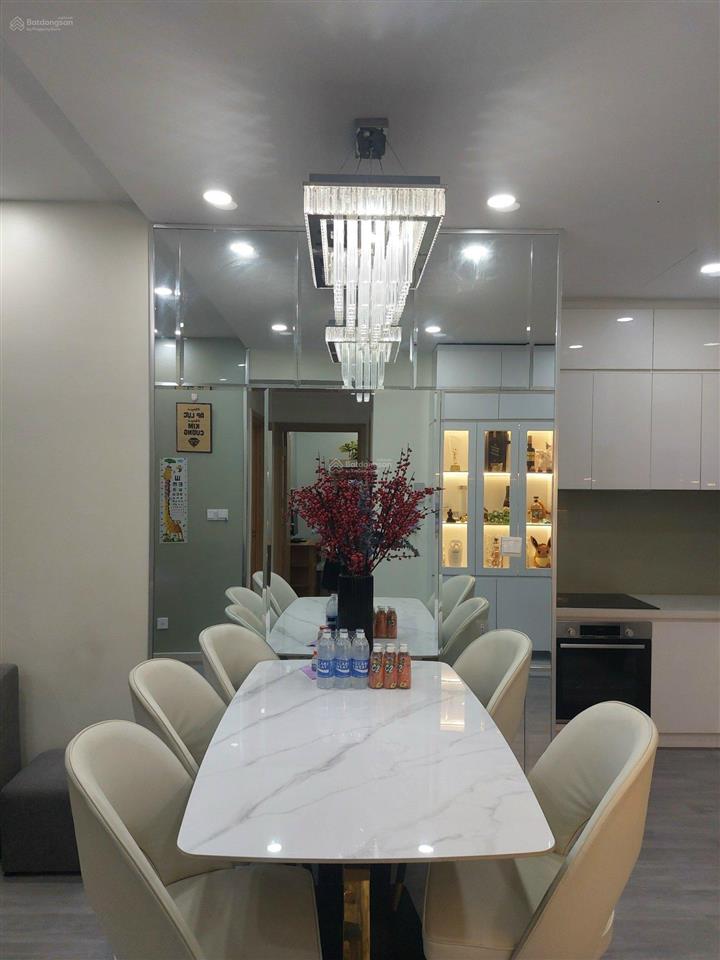 Bán gấp căn hộ cao cấp khu emerald 2pn + 2wc (71m2), giá 4.480 tỷ, view nội khu siêu mát mẻ