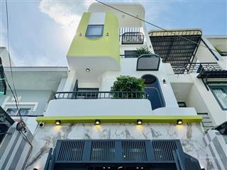 Kẹt tiền cần bán gấp căn nhà ngay hoà hưng, p.12, quận 10 giá4tỷ580/65m2(5x13m)4pn, sổ chính chủ