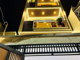 Nhà quận 1 giá cực sốc đường nguyễn thành ý,đakao, quận 1giá4tỷ880/70,5m2(4,7x15)3lầu,4pn,4wc