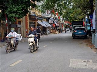 Chính chủ bán nhà mới tinh ngãi cầu an khánh gần ô tô tránh, ngõ thông 32m, mt 3,7m giá 5,2 tỷ