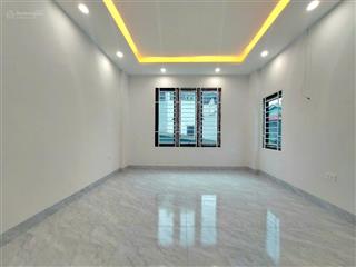 Bán nhà riêng 5 tầng, ô tô vào nhà, giá 5.5 tỷ cách tỉnh lộ 422b. 200m, giáp đường trịnh văn bô