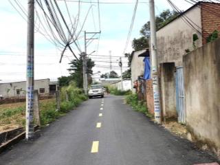 Nhà khu dân cư hiện hữu, đường nhựa ngay trung tâm to tân uyên