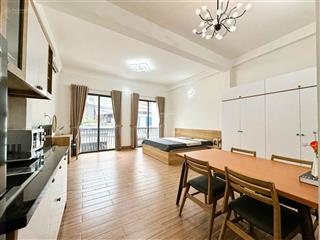 Căn hộ studio diện tích 40m2 siêu rộng  máy giặt riêng  full nội thất ngã tư bảy hiền giáp q.10