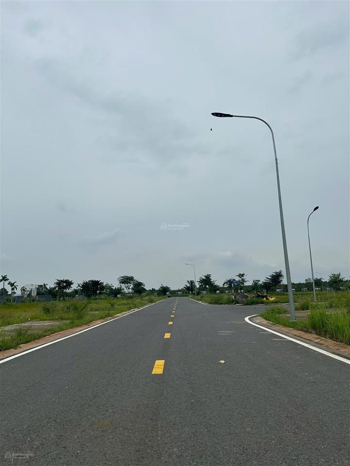 Bán gấp đất ngay cầu đôi  nguyễn cửu phú, chỉ cần 2,1 tỷ   em gấp để được giá tốt nhất