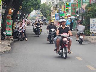 Nhà cấp 4 mặt tiền, diện tích 72m2, đang cho thuê kinh doanh, thu nhập 20tr/th