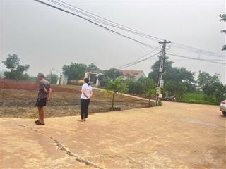 Chính chủ bán lô đất thị trấn nhã nam 120m2,đường rộng 10m