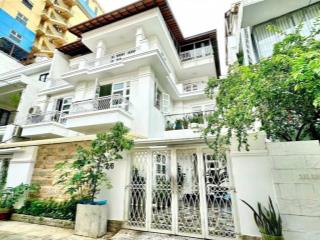 Hiếm biệt thự trung tâm quận 1 tổng gần 600m2! đường nguyễn thành ý dt  12x16m 3 tầng + sân vươn