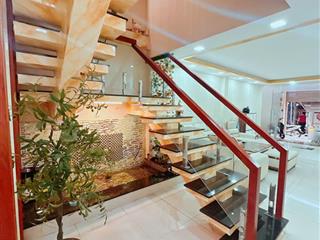 Quá rẻ quá tốt  đường yersin,phường cầu ông lãnh, quận 1  4x18,7m (4 tầng) bán 12,9 tỷ (mới xây)