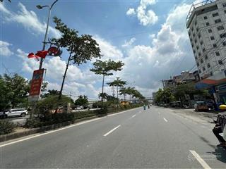 Bán nhà 4t  40m  nhỉnh 8tỷ  vị trí đẹp  oto đỗ cửa1 nhà ra ql32 & đh thành đô