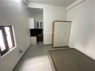 Nhà phố ngoạ long  cầu diễn  7 tầng  43.2m2  ô tô đỗ cổng  thang máy  giá 9.5 tỷ