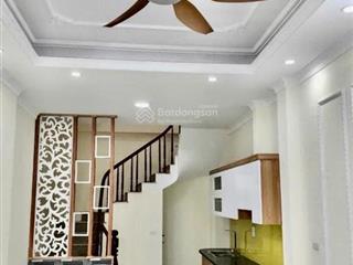 Bán nhà hồ tùng mậu  5 tầng  ngõ rộng  dt 36m2  giá 8tỷ2