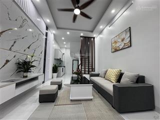 Hàng xóm ngoại giao đoàn  oto đỗ cổng  mới đẹp long lanh