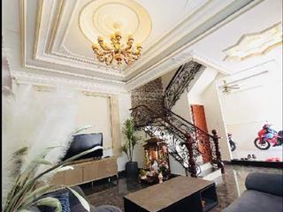 Chính chủ gấp bán nhà mặt tiền 122m2 lạc long quân tân bình. 19,9 tỷ