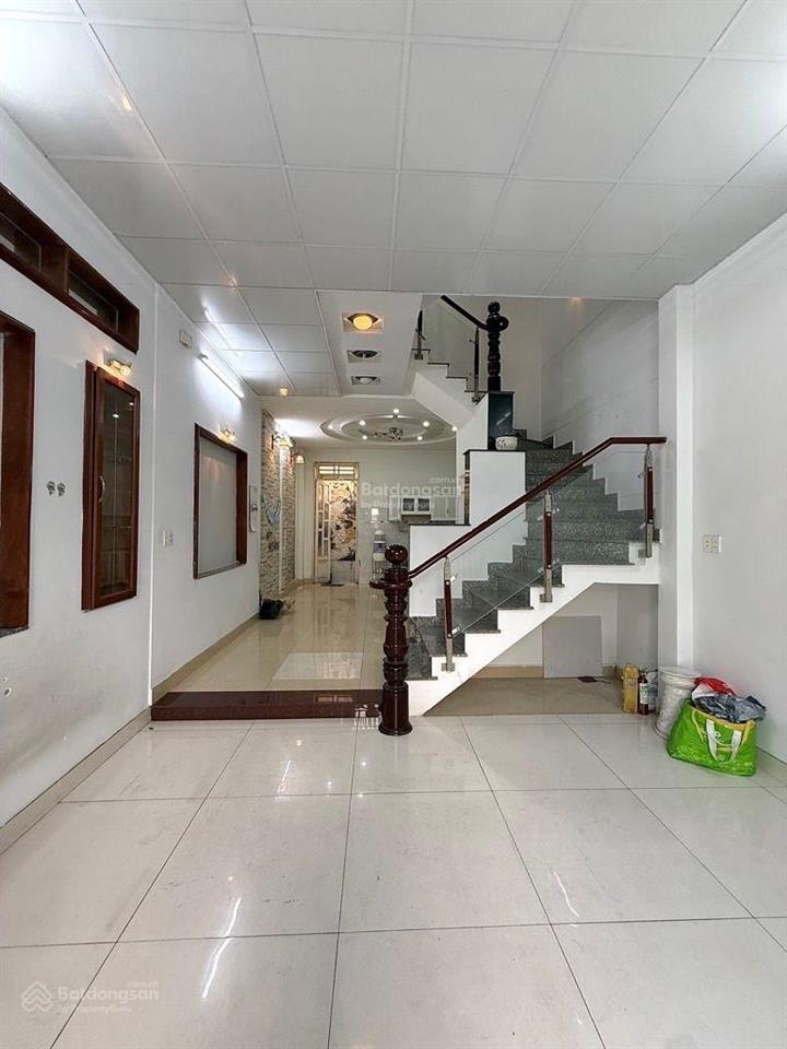 Hạ 800tr. quyết bán trong tuần. nhà 72m2. hẻm ôtô. thoại ngọc hầu. hòa thạnh. tân phú. 7.5 tỷ.