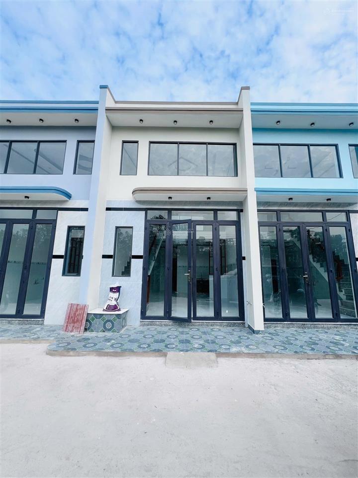 Nhà dtsd 80m2 gần chợ nhị xuân, 2pn 2wc mua là ở ngay sổ riêng sang tên liền