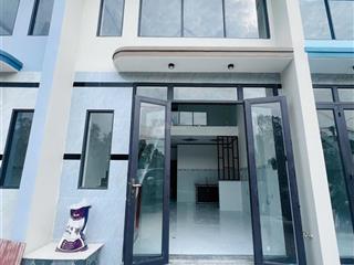 Nhà dtsd 80m2 gần chợ nhị xuân, 2pn 2wc mua là ở ngay sổ riêng sang tên liền