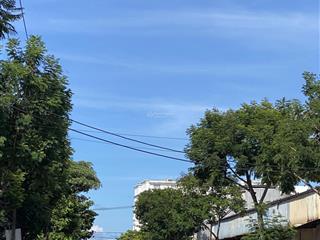 Duy nhât 1 lô trần anh tông cách biển hơn 100m  125m2 ngang 5m đường 10.5m zá 8.x tỷ