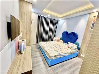 Cần vốn kinh doanh bán gấp căn hộ sunrise city view 76m2 2pn2wc 2ty339 triệu