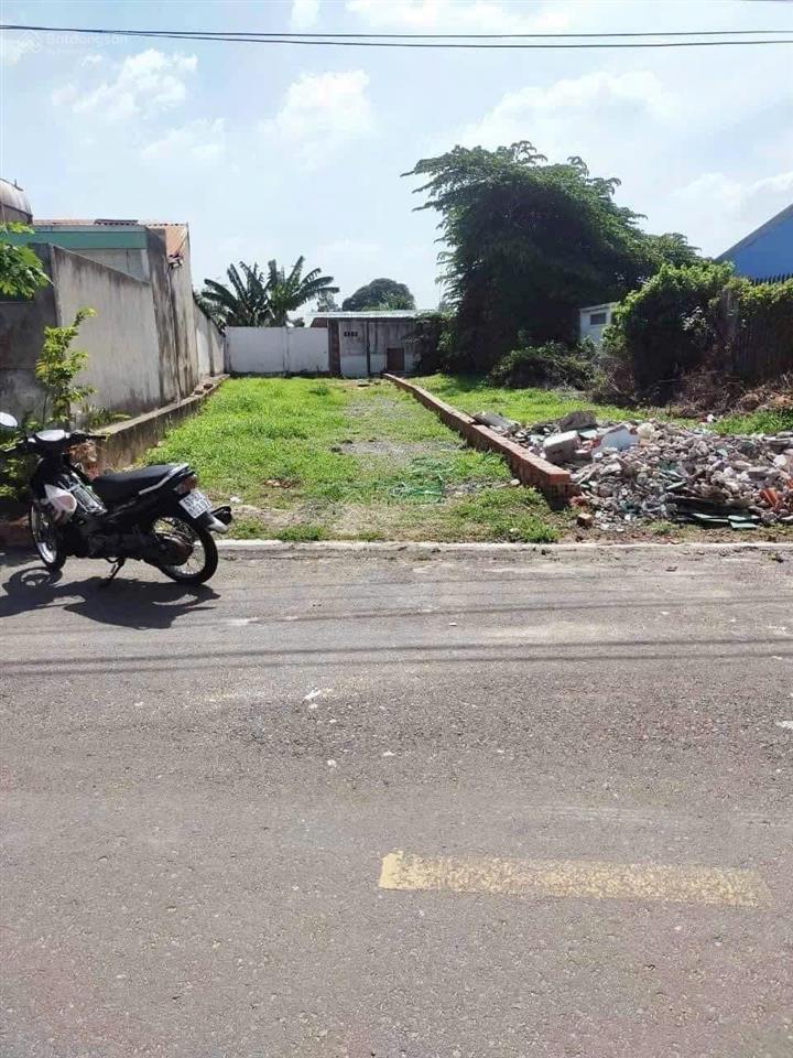 Cần bán đất mt phạm thái bường, phường 4 , thành phố vĩnh long,gần chợ,550tr/120m2 shr