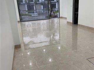 Cho thuê văn phòng tầng 1, sunrise k, kđt the manor central, 75m2, giá 12tr/th