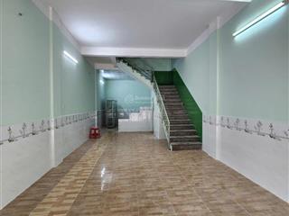 Nhà cho thuê 1 trệt, 1 lầu dt 130m2, có sân mái che đậu xe hơi