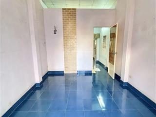 Chủ bán nhà 100m2 đường quang trung  sổ nở hậu  2 tầng  4 phòng ngủ
