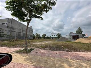 Cắt lỗ sâu  lô 95m2 ngay trung tâm tp mới biên hoà giá 1tỷ9  đối diện bệnh viện  sỗ sẵn