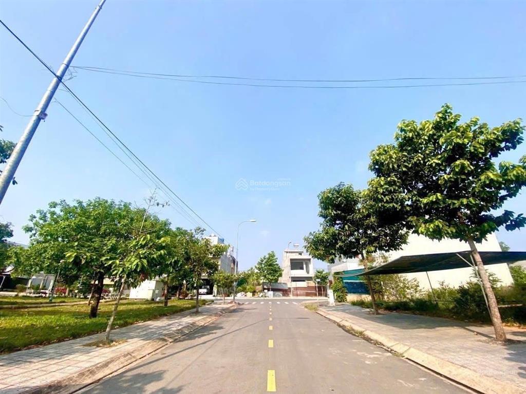 Lô góc siêu hiếm 2mt 127m2 sau chợ đại phước đầu tư kinh doanh. giá 2.15tỷ cho khách thiện chí