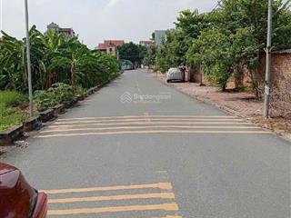 Phú thị lôgóc ngõ thông ô tô tránh kinh doanh